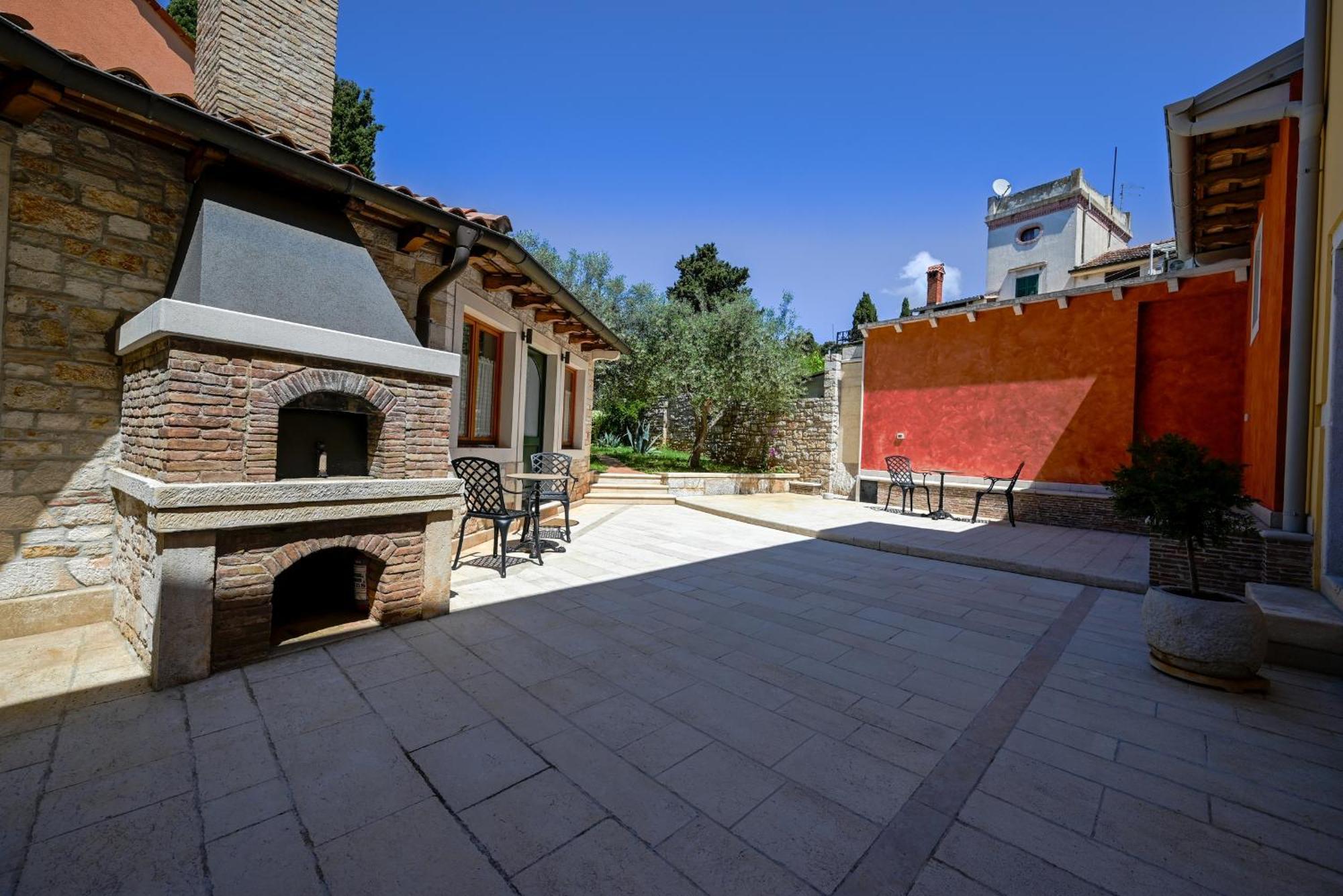 Casa Degli Artisti Hotel โรวีน ภายนอก รูปภาพ