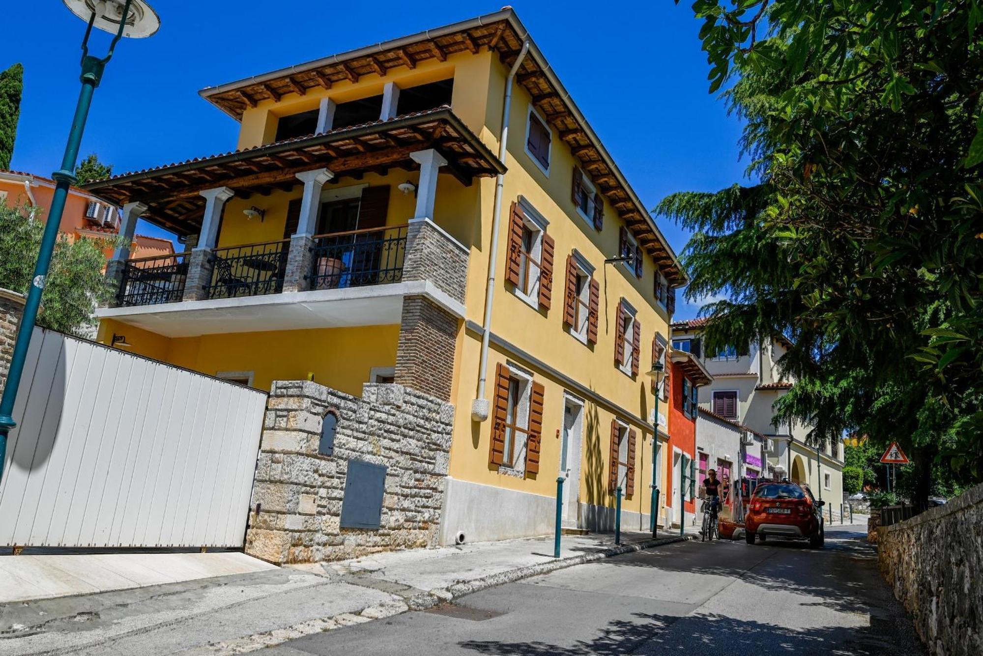 Casa Degli Artisti Hotel โรวีน ภายนอก รูปภาพ